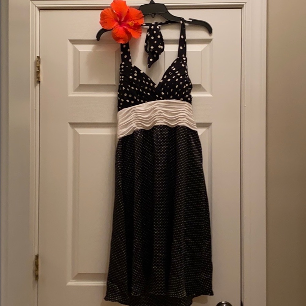Polka dot halter dress - Picture 5 of 16